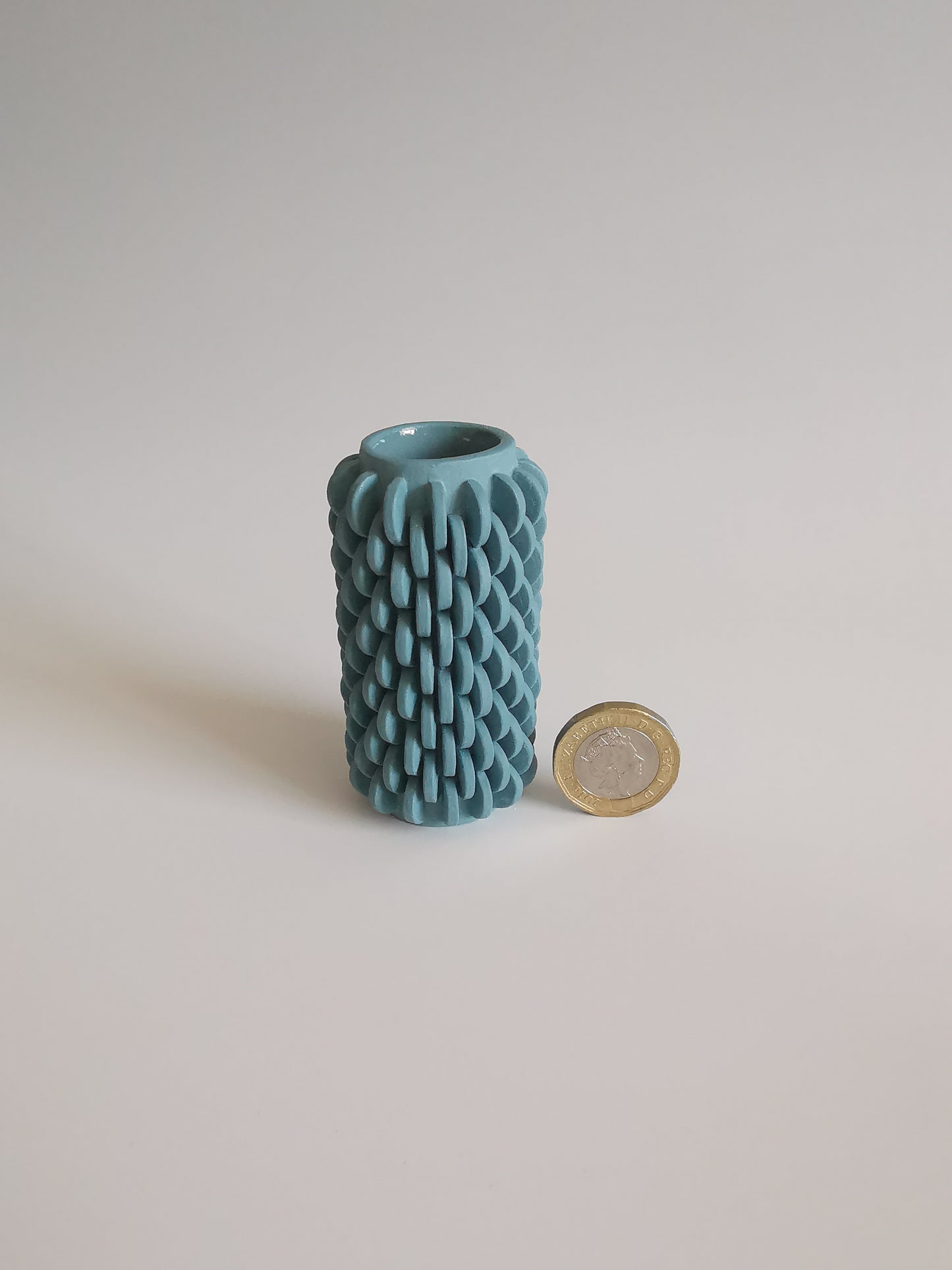 Mini Pine Vase with Disks